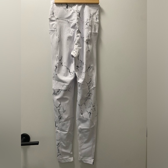 Buffbunny Marble Legging - Picture 5 of 6